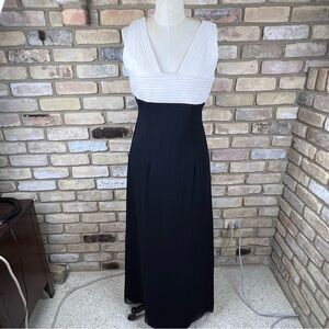VINTAGE LAURENCE KAZAR black white silk column dress with pleated top